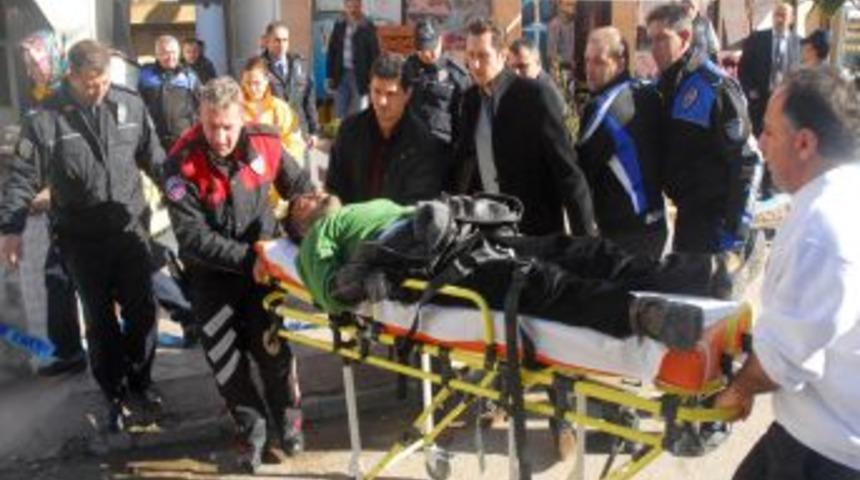 Ağabeyini silahla yaraladı