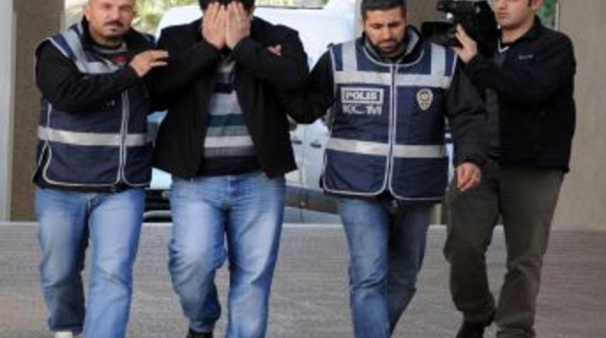 Antalya&rsquo;da aralarında askerlerin de bulunduğu 60 kişi g&ouml;zaltına alındı