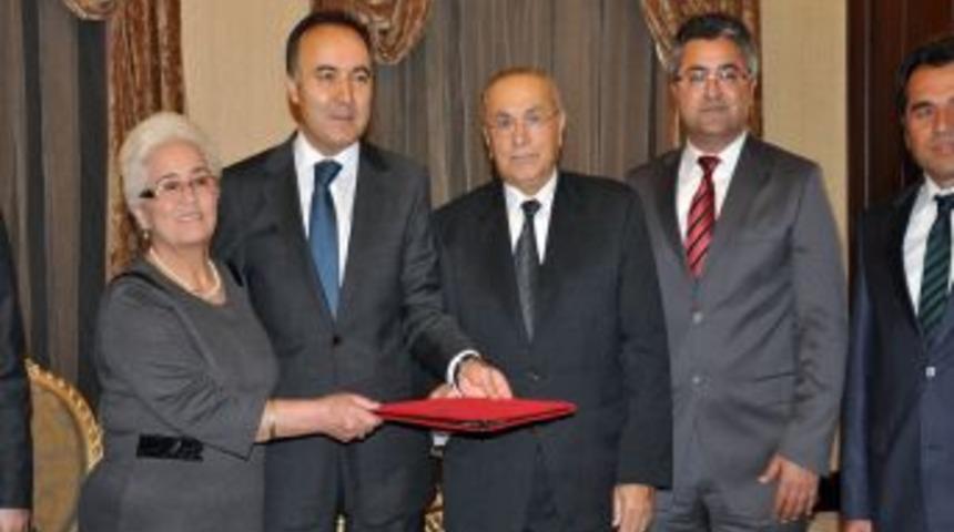 Hayırsever vatandaş Kaş'a fen lisesi ve pansiyon yaptıracak