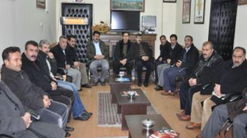 Minib&uuml;s&ccedil;&uuml;ler D4 belgesi ve trafikteki sorunlar i&ccedil;in yardım istedi