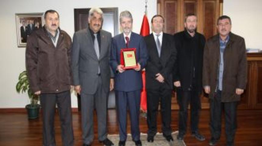 Başkan Tuna'ya teşekk&uuml;r ziyareti