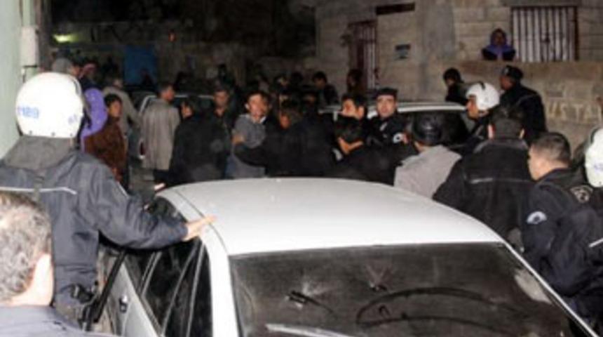 Şanlıurfa'da aileler birbirine girdi