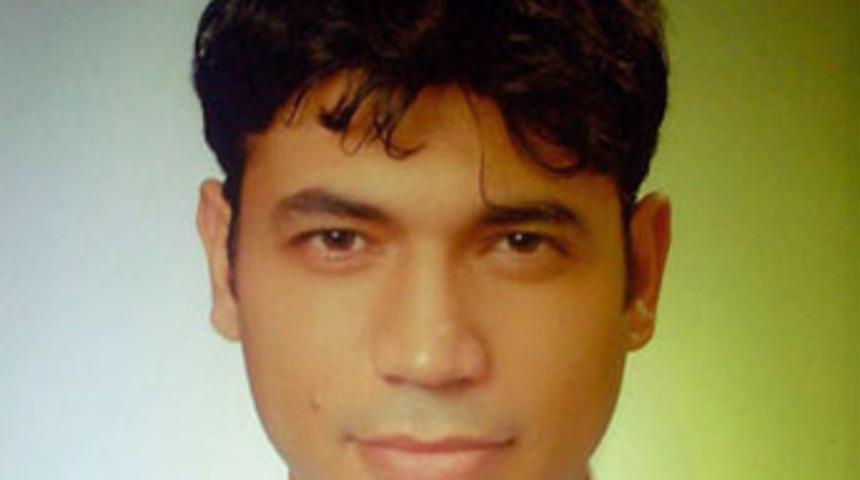 Tezkeresine 20 g&uuml;n kala intihar etti