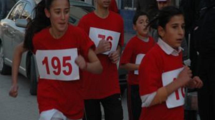 Osmaniye'deki kurtuluş koşusuna 210 sporcu katıldı