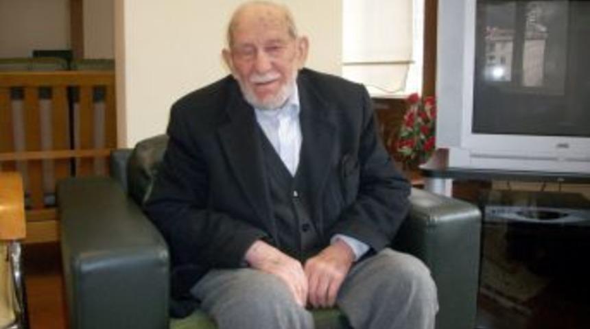 75 yıllık t&uuml;ccar Tahsin Dede&rsquo;den iş adamlarına: &Ouml;nerilere değer verin