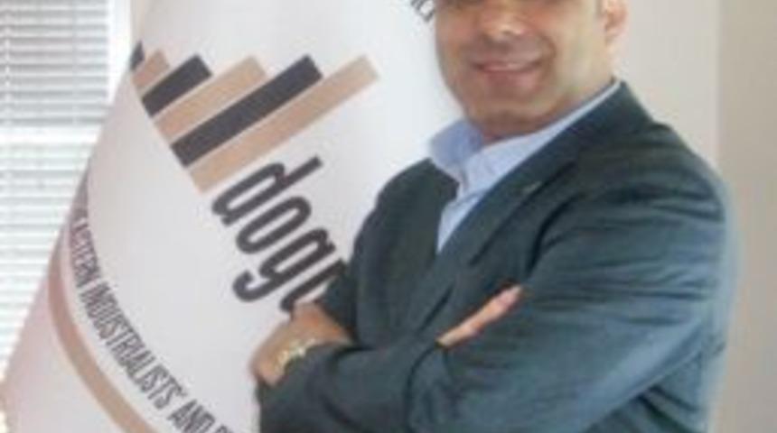 "T&uuml;rkiye, 2012'de krizin fırsata d&ouml;n&uuml;şme olasığını iyi değerlendirmeli"