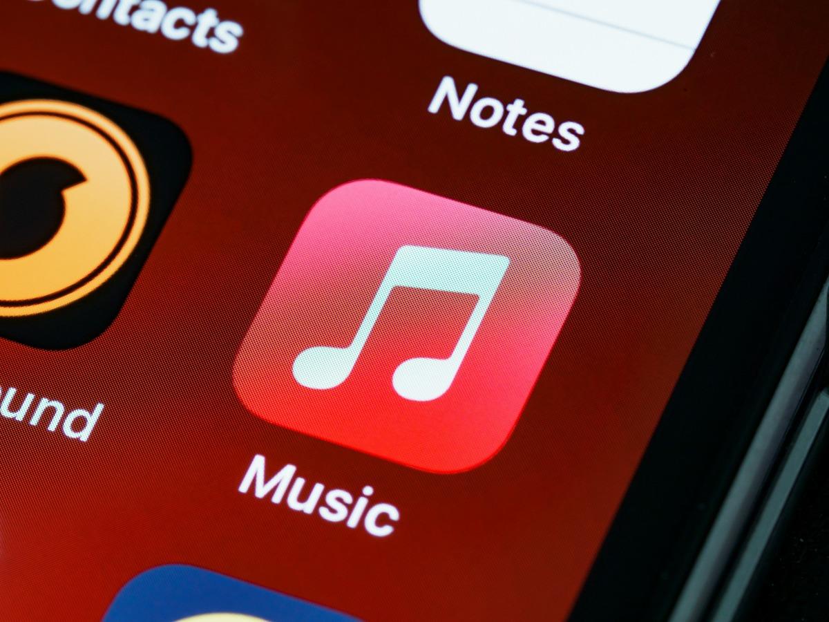 iOS 27.2 ile Apple Music in tasarımı değişiyor: İşte yeni görünümü 1