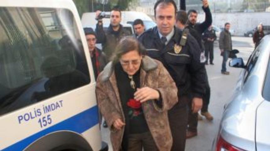 G&uuml;venlik kameraları banka soygununu g&ouml;r&uuml;nt&uuml;ledi