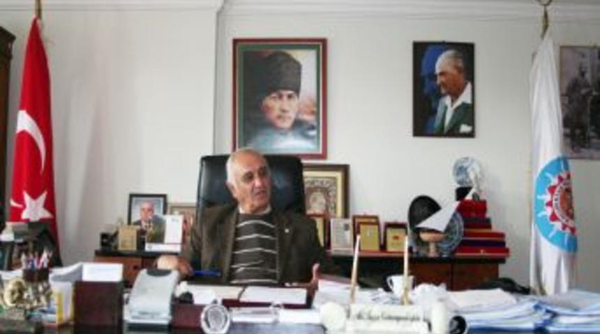 Selmanpakoğlu: Aleviler b&ouml;l&uuml;nm&uuml;şl&uuml;ğe alet olmayacak