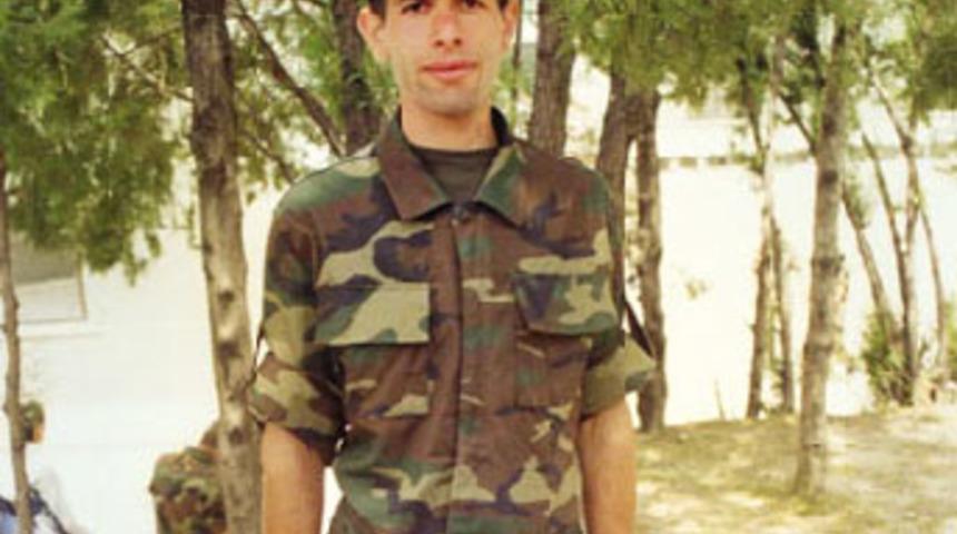 Komutanın d&ouml;vd&uuml;ğ&uuml; asker sakat kaldı