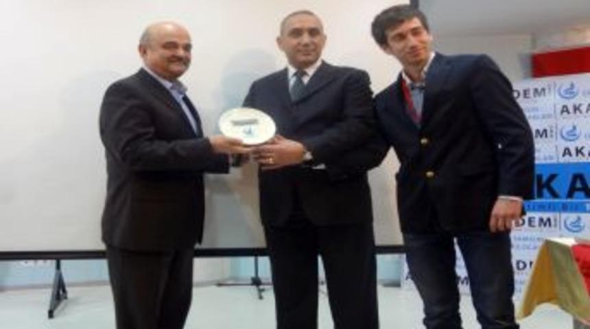 &Uuml;lk&uuml; Ocakları Bilim ve Fikir Akademisi'nde tarihe yolculuk