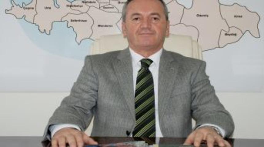 &Ccedil;akar: Siyasi rant i&ccedil;in İzmirliye eziyet ettirmeyiz