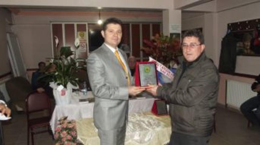 Edremitli avcılar eski başkanlarını unutmadı