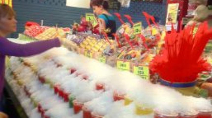 Alanya'da esnaf turizm sezonunda d&uuml;kkanının &ouml;n&uuml;nde oturamayacak