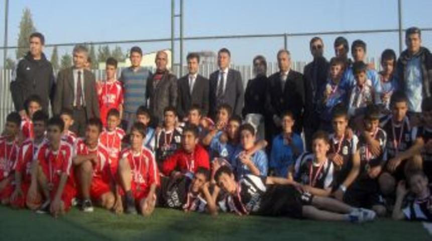 Kurtuluş kupası ma&ccedil;ları &ccedil;ekişmeli ge&ccedil;ti