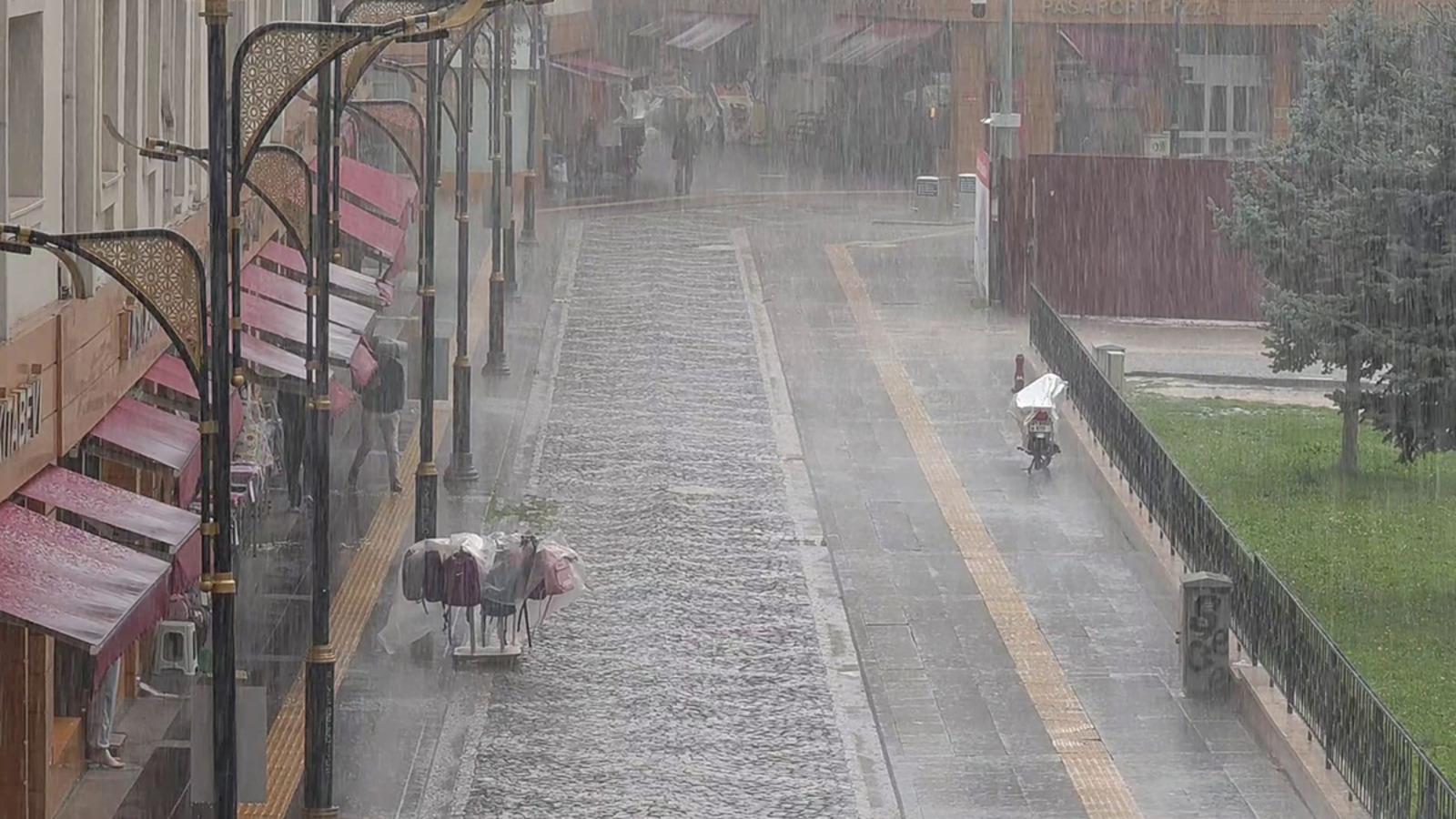 Bu kez görüntüler Sivas'tan! Göz gözü görmedi