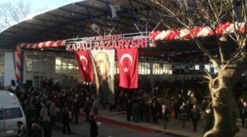 Sinop'ta modern kapalı pazar hizmete a&ccedil;ıldı