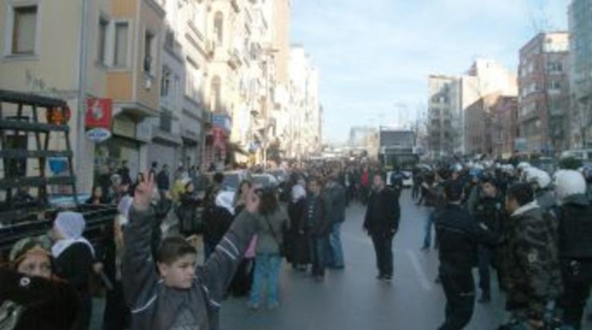 Uludere eyleminde &Ouml;calan'a &ouml;zg&uuml;rl&uuml;k istediler