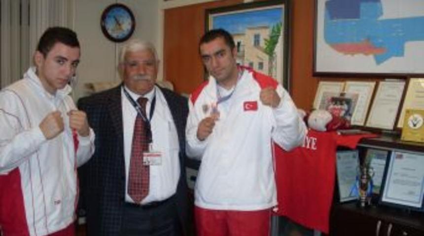 Sanko&rsquo;nun milli boks&ouml;r&uuml;: &Uuml;lkeme daha &ccedil;ok madalya kazandıracağım