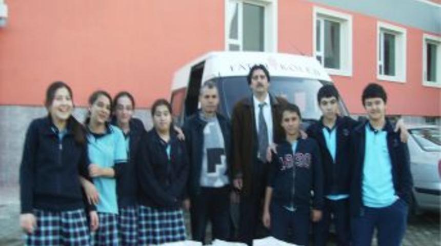 &Ouml;ğrenciler ihtiya&ccedil; sahiplerine yardım yaptı
