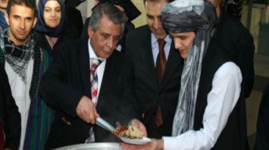 &lsquo;Afganistan&rsquo;ın T&uuml;rkiye&rsquo;deki daimi b&uuml;y&uuml;kel&ccedil;isi Mevlana&rsquo;