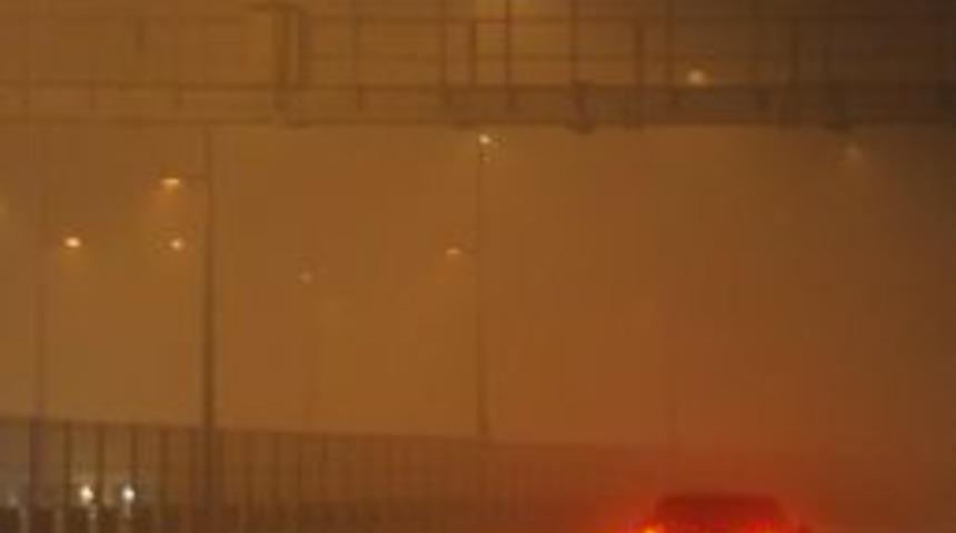 İstanbul&rsquo;da yoğun sis etkili oluyor