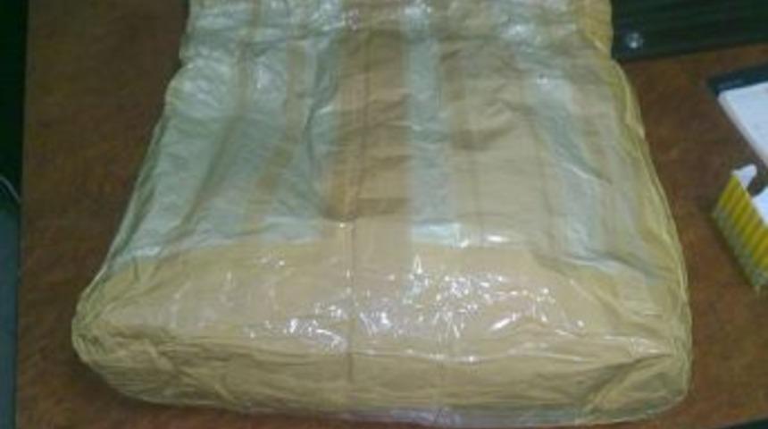 &lsquo;Folyolu hırsızlar&rsquo; g&uuml;venlik kamerasında