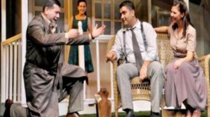 Bursa Devlet Tiyatrosu, Uludağ &Uuml;niversitesi'nde ilk oyununu sahneledi