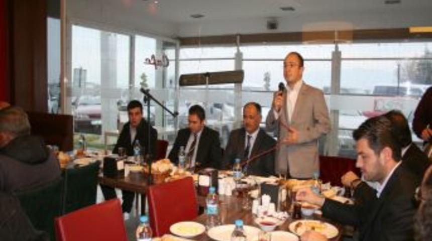 Bergamalı sanayicilere dış ticaret anlatıldı