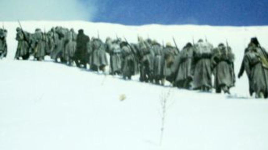 Sarıkamış denince akla ilk gelen donarak şehit d&uuml;şen 90 bin asker