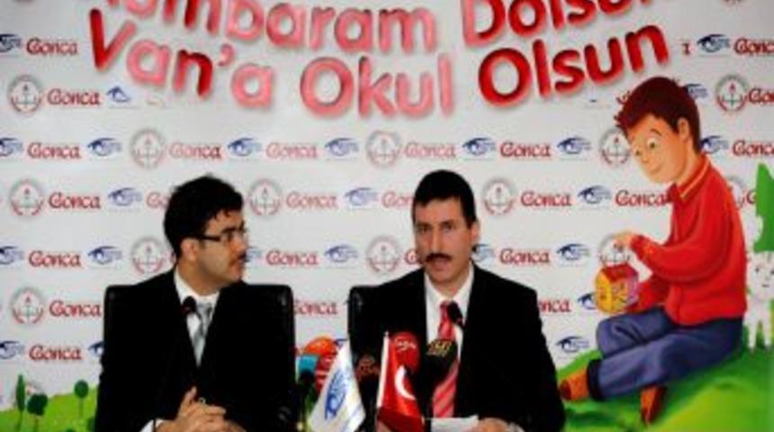 Kumbaralar Vanlı &ccedil;ocuklar i&ccedil;in dolacak