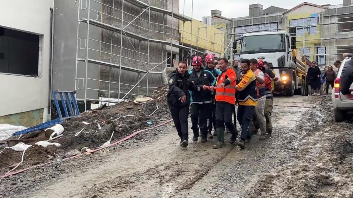 Felaketin bilançosu artıyor: İstanbul daki selde hayatını kaybedenlerin sayısı 4 e yükseldi 1