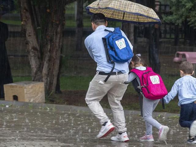 Valilikler peş peşe duyurdu: 2 ilde eğitime ara verildi