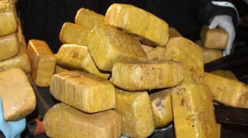 Kokmaması i&ccedil;in balmumu s&uuml;r&uuml;len 78 kilo 500 gram eroin Şila&rsquo;ya takıldı