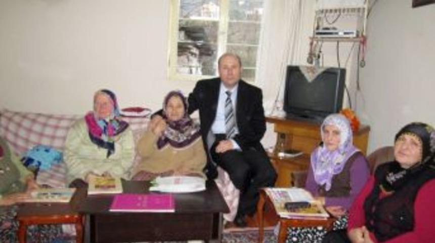 Kaymakam G&uuml;rb&uuml;zerol okuma yazma kurslarını ziyaret etti