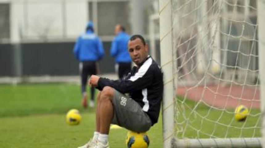 &Ouml;zdilek: Bu sezon ligde galibiyet serisi yakalayamadık