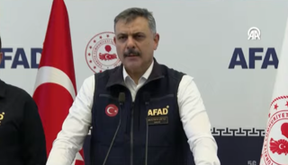 İ&ccedil;işleri Bakanı &Ccedil;ift&ccedil;i: "İstanbul'da 5, Kocaeli'de 1 kişi aranıyor"