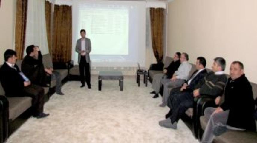 Velilere g&uuml;venli internet kullanımı semineri