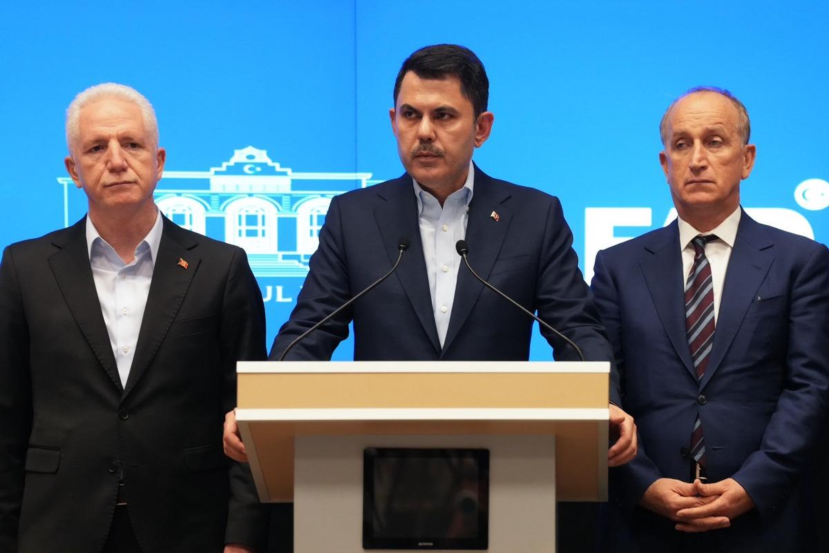 Bakan Kurum: "Ulaşımda Ey&uuml;psultan, Kemerburgaz ve Sarıyer&rsquo;de 6 g&uuml;zergah trafiğe kapatıldı" 1
