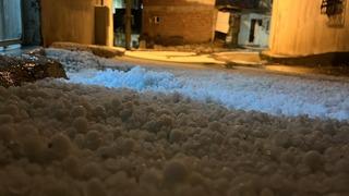 Bayburt'ta 10 dakikalık yağış hayatı felç etti! 