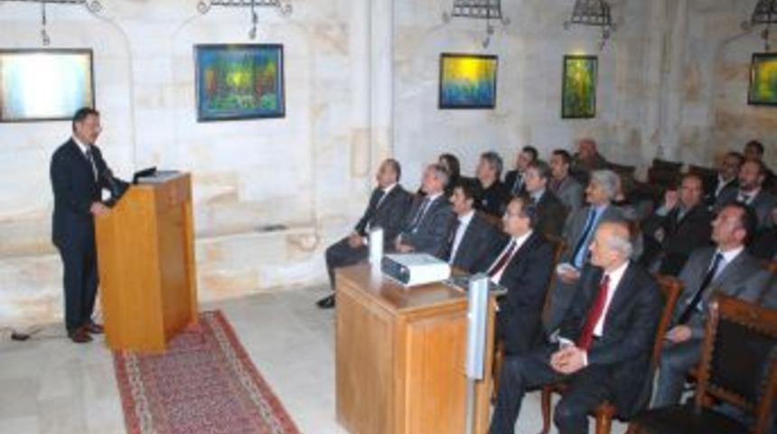 &Ouml;zhaseki: Turizm, &ouml;n&uuml;m&uuml;zdeki y&uuml;zyılın en &ouml;nemli sekt&ouml;r&uuml; olacak