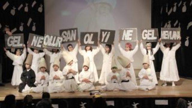 Anaokulu öğrencileri, ilk gösterilerini Hz. Mevlana’ya atfetti