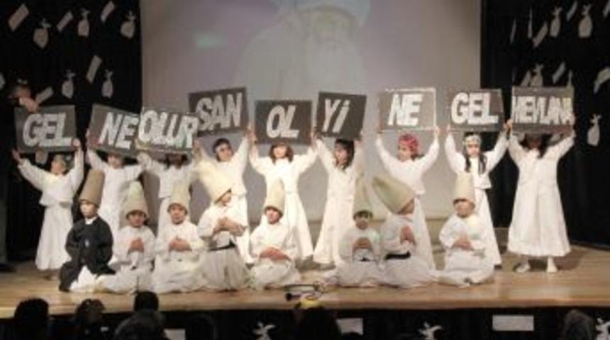 Anaokulu öğrencileri, ilk gösterilerini Hz. Mevlana’ya atfetti