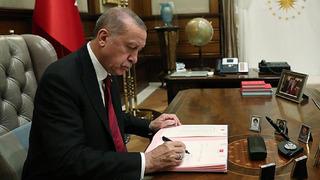 Erdoğan imzaladı, Resmi Gazete'de yayımlandı! 13 bakanlık ve kurumda görev değişimi
