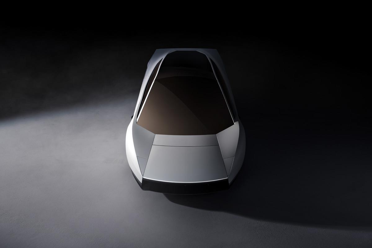 Uçan araba Tesla Roadster tanıtıldı! Elon Musk ın hayali gerçek oldu 3