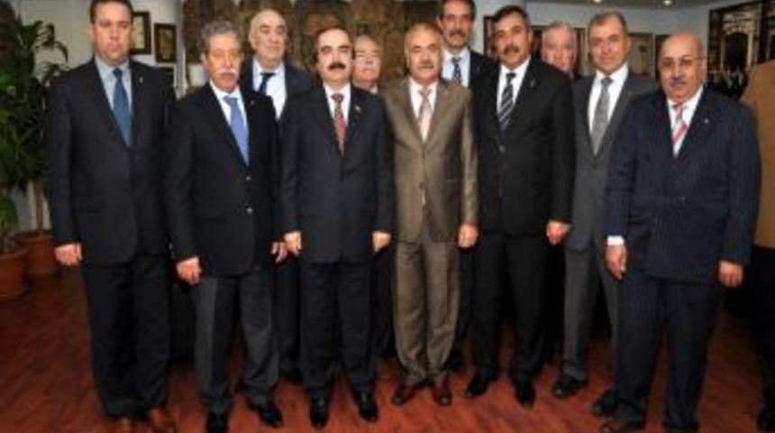 Vali Coş: Esnaf toplumun sigortasıdır