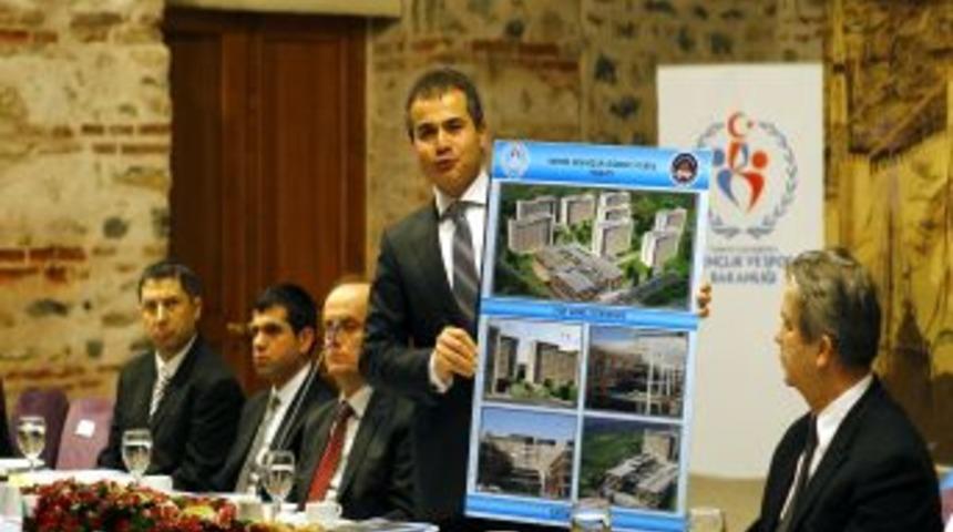 Bakan Kılıç, spor müdürleyirle bir araya geldi