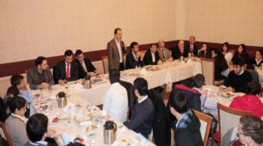 Bağcılar&rsquo;daki okul başkanları bir araya geldi