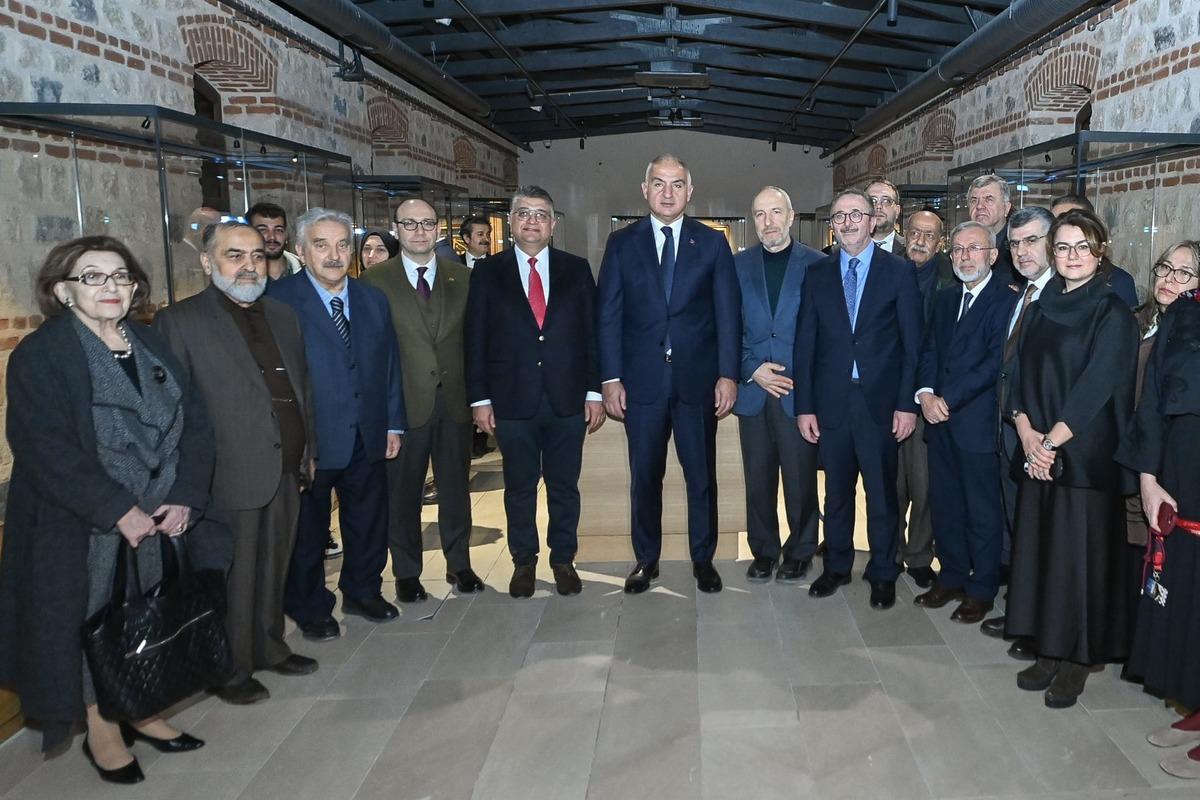 K&acirc;be&rsquo;de imzası olan T&uuml;rk hattattan milletine paha bi&ccedil;ilmez armağan 3