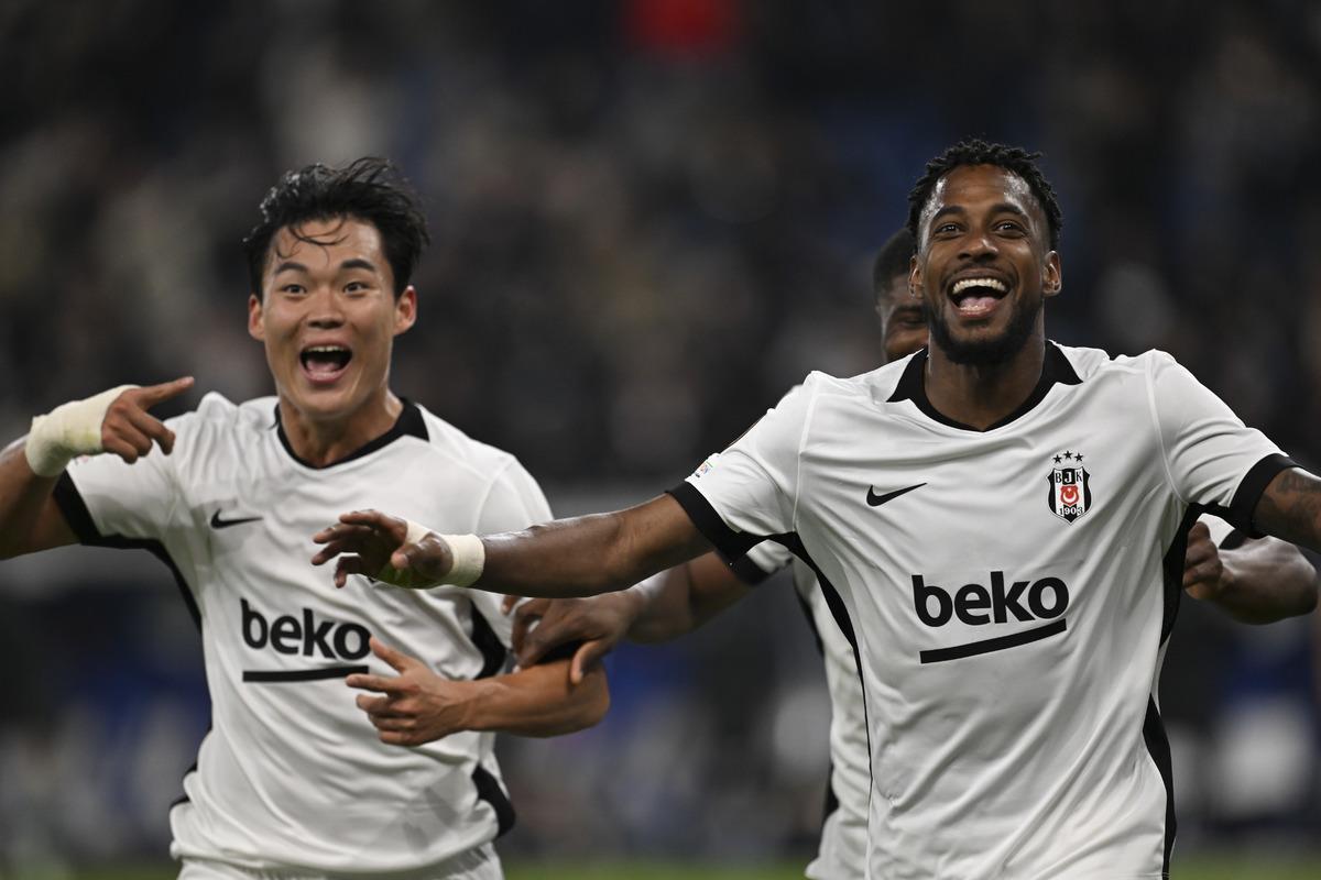 Beşiktaş'ın zaferi sonrası dikkat &ccedil;eken s&ouml;zler! "Kimse burun kıvırmasın"
